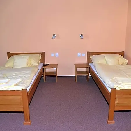 Na Statku 3*