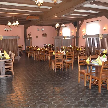 Na Statku 호텔 Neprevazka