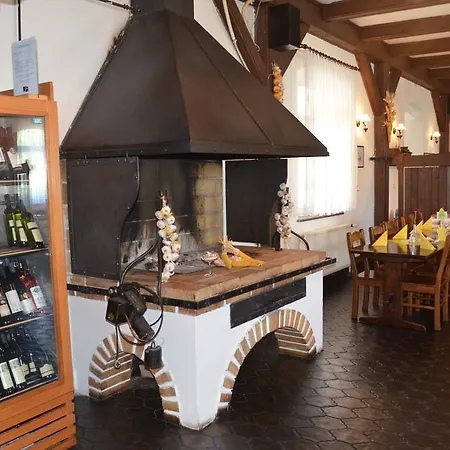 Na Statku 호텔 Neprevazka